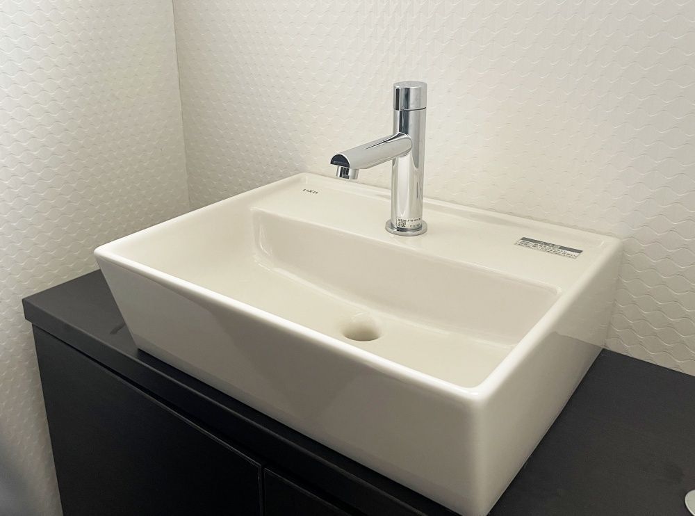 LIXIL 手洗い器 YAWL-D38S1HE|角形手洗器|立水栓LF-48-SU14DN A-999