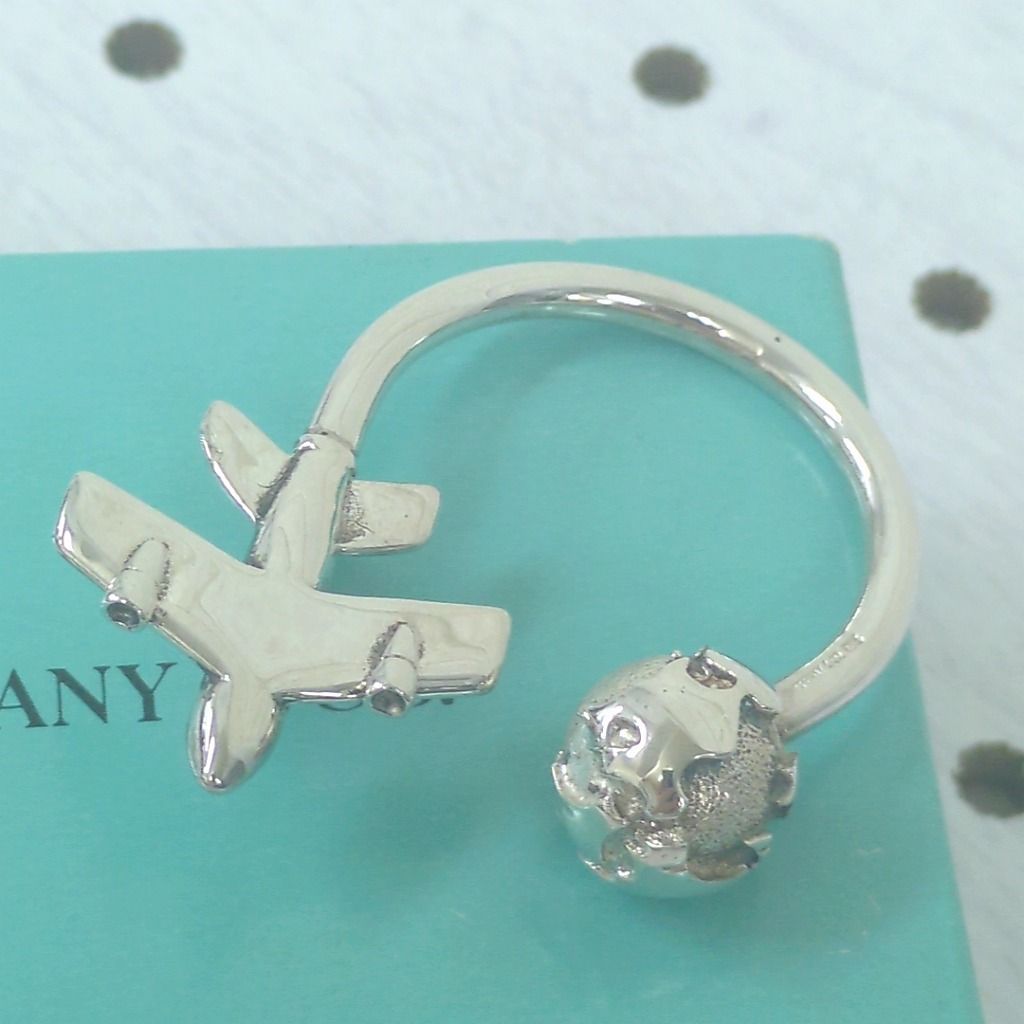 【良品】TIFFANY&Co. ティファニー キーリング 飛行機 地球 TIFFANY&Co. ティファニー キーリング キーホルダー 地球 飛行機