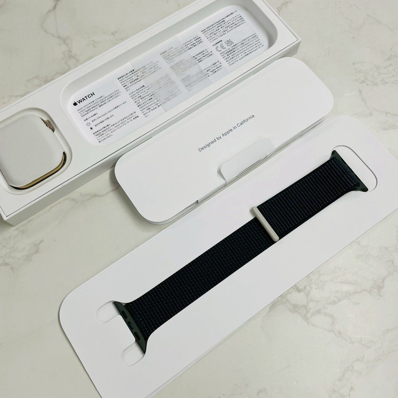 ミッドナイトブルーループ