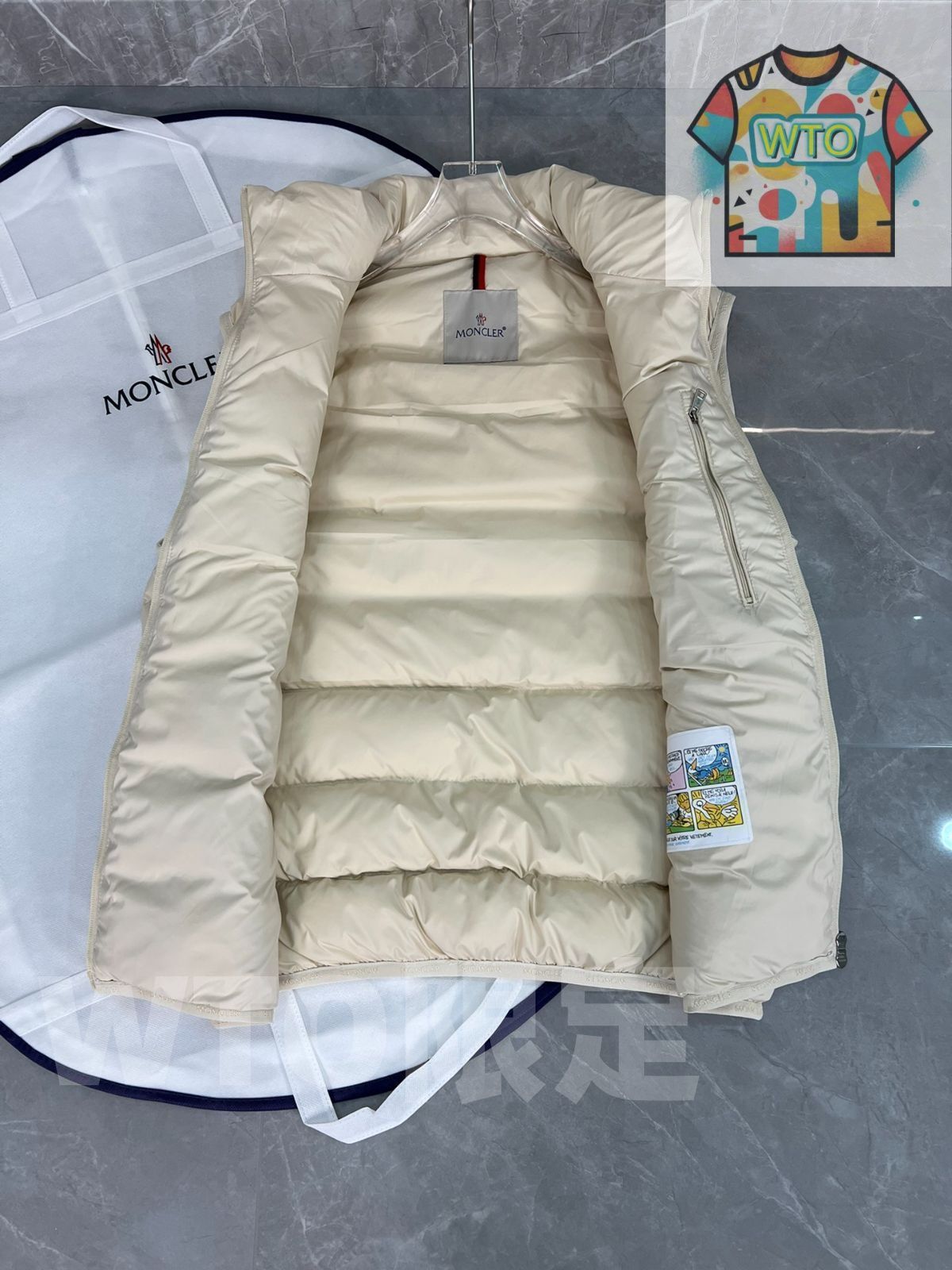 モンクレール　ダウンベスト　ベージュ3 MONCLER モンクレール ダウンベスト サイズ:3 ブラック×ベージュ
