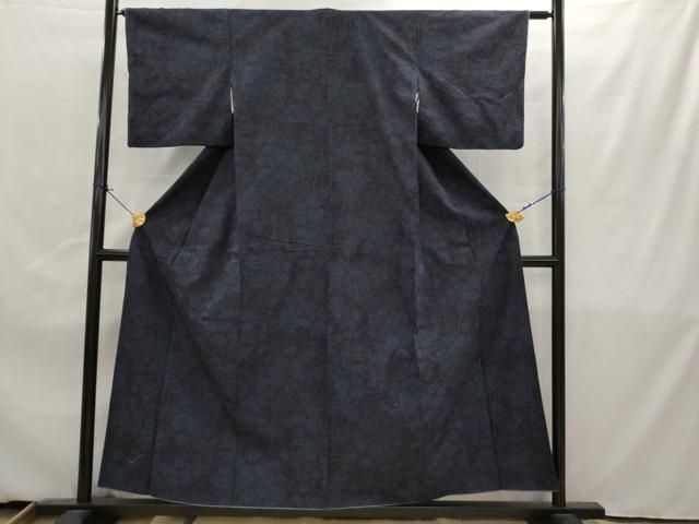 上質な紬　草花文　正絹　逸品　未使用　身丈155　裄63.5 上質な紬 草花文 正絹 逸品 未使用 身丈155 裄63.5 - メルカリ