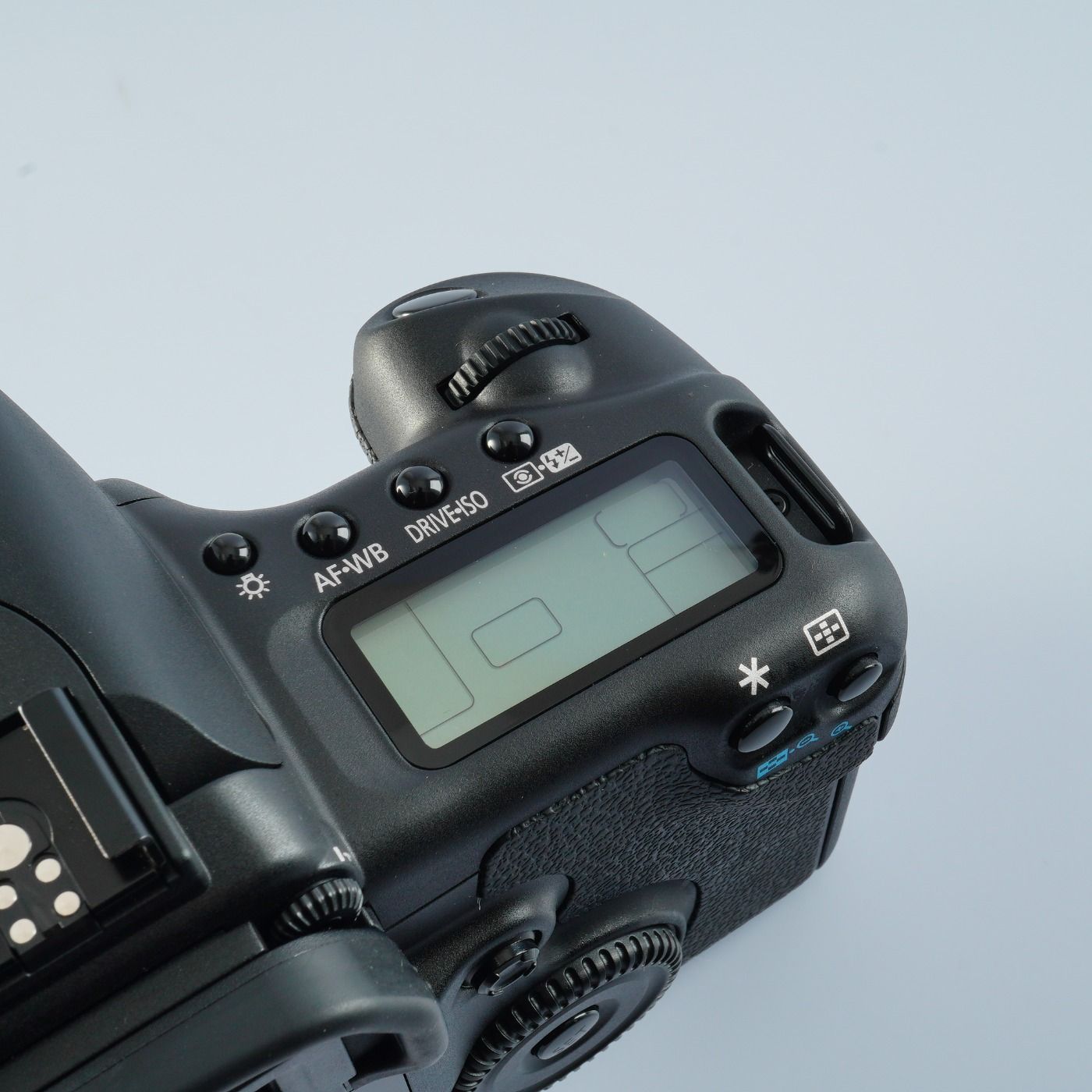 Canon キヤノン EOS 20D + EF-S 18-55mm F/3.5-5.6 IS Ⅱ デジタル一眼レフカメラ