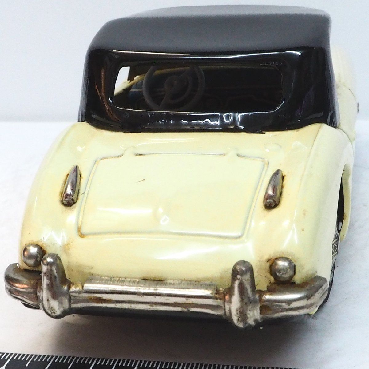 萬代屋【オースチン ヒーレー100SXクーペ白ソフトトップ】ブリキ tin 箱無 萬代屋【AUSTIN HEALEY 100SIX Coupe オースチン ヒーレー白ソフト