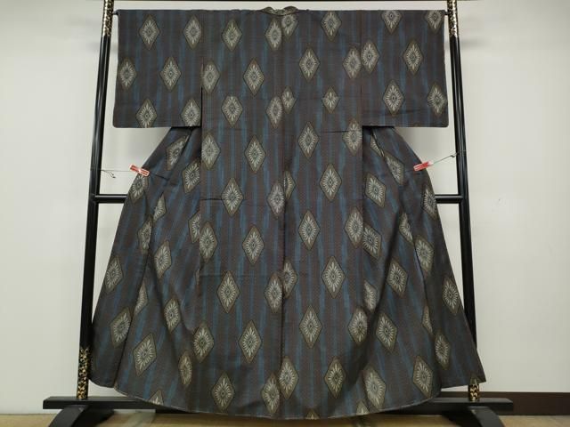 平和屋着物 本場大島紬 菱花文 割込み絣 正絹 CAAY4815ut