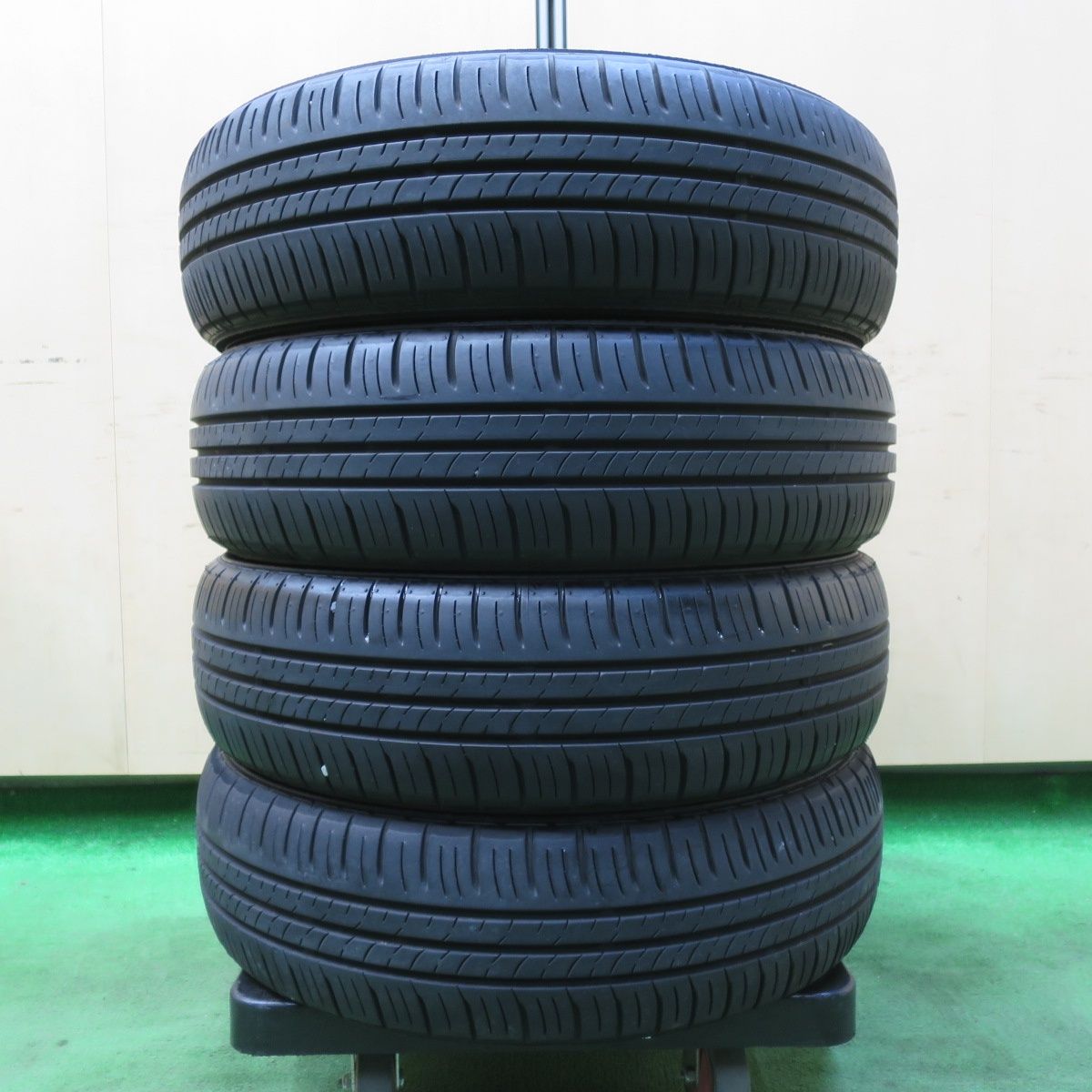 [送料無料] バリ溝！24年！9分165/60R15 ダンロップ エナセーブ EC300+ タイヤ 15インチ ハスラー フレア デリカミニ 等4101102イノタ