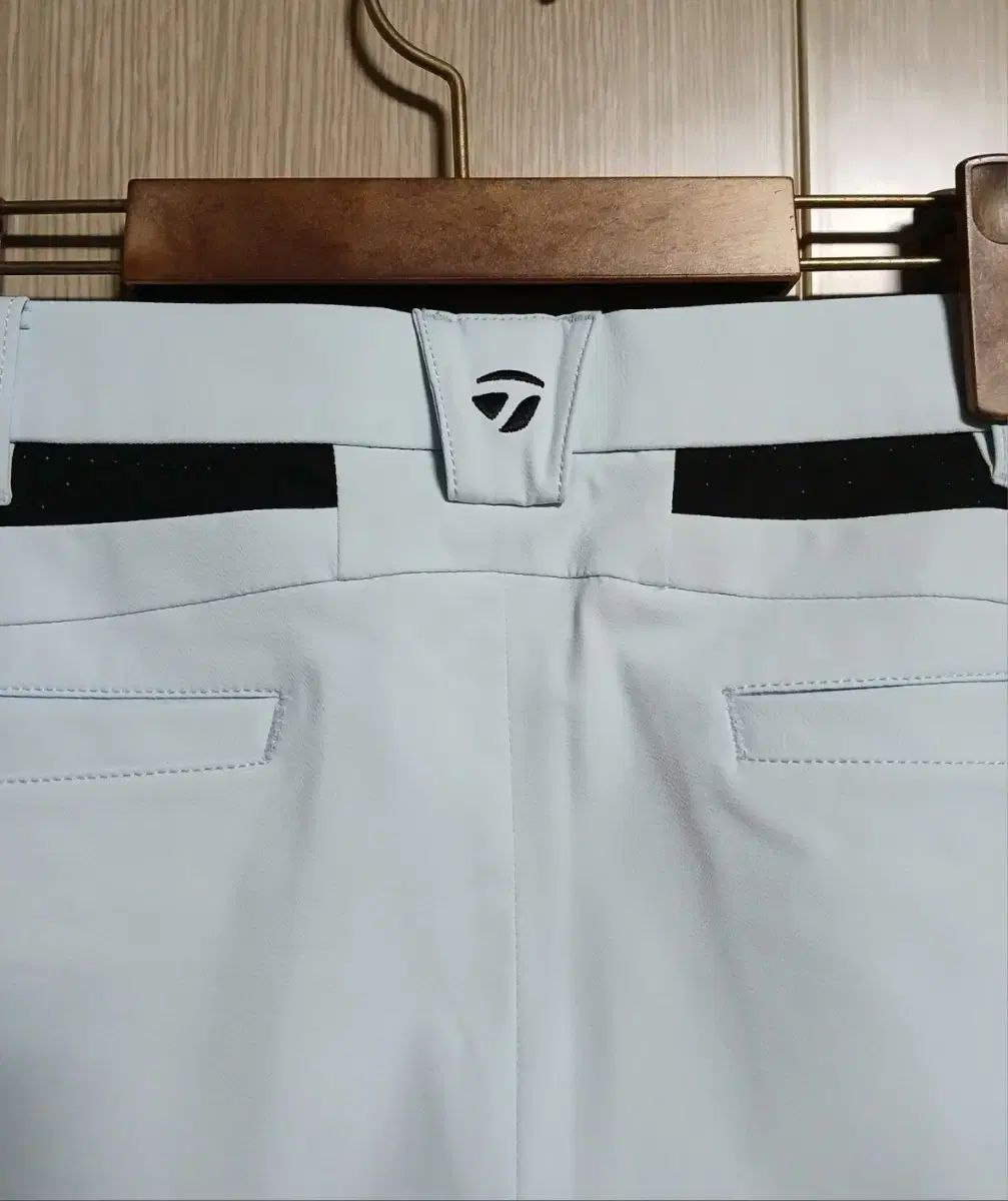 パンツ