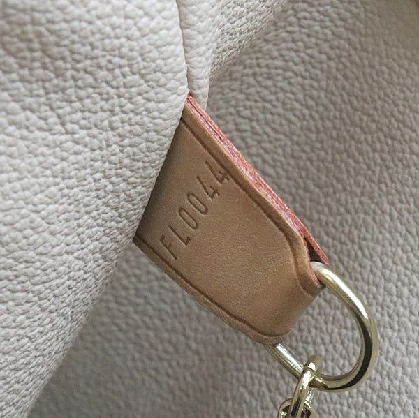 ルイヴィトン Louis