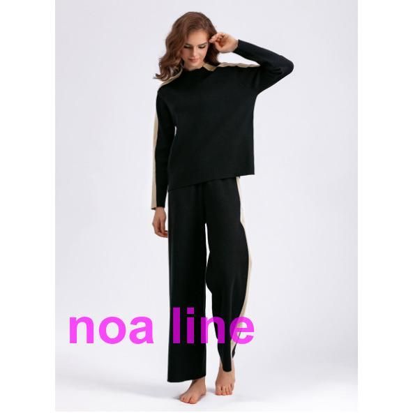 ピアス 狐 面 水色 青 蓄光 光る パール ビジューチャーム サークル 夜