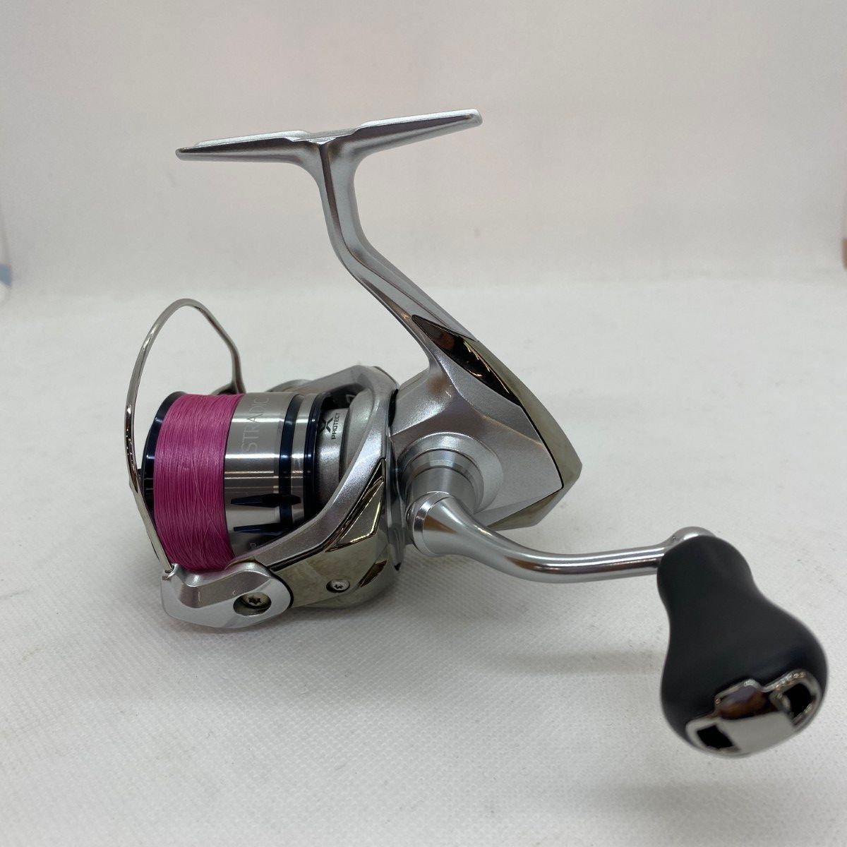ΨΨSHIMANO シマノ スピニングリール 19ストラディック C2000SHG