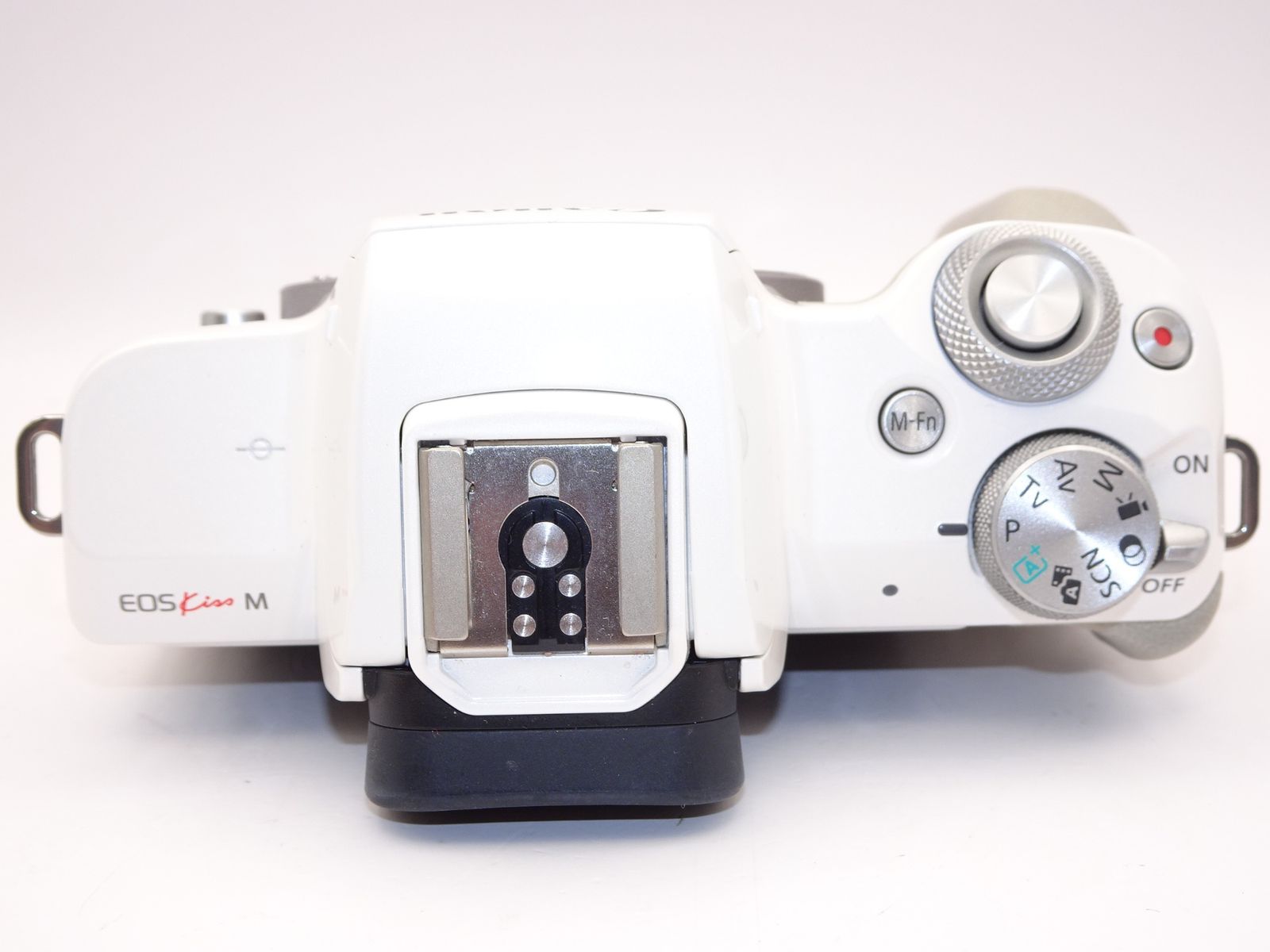 【新品未開封】Canon EOS KISS M Wズームキット ホワイト 710qBogORHL._AC_SY200_QL15_.jpg