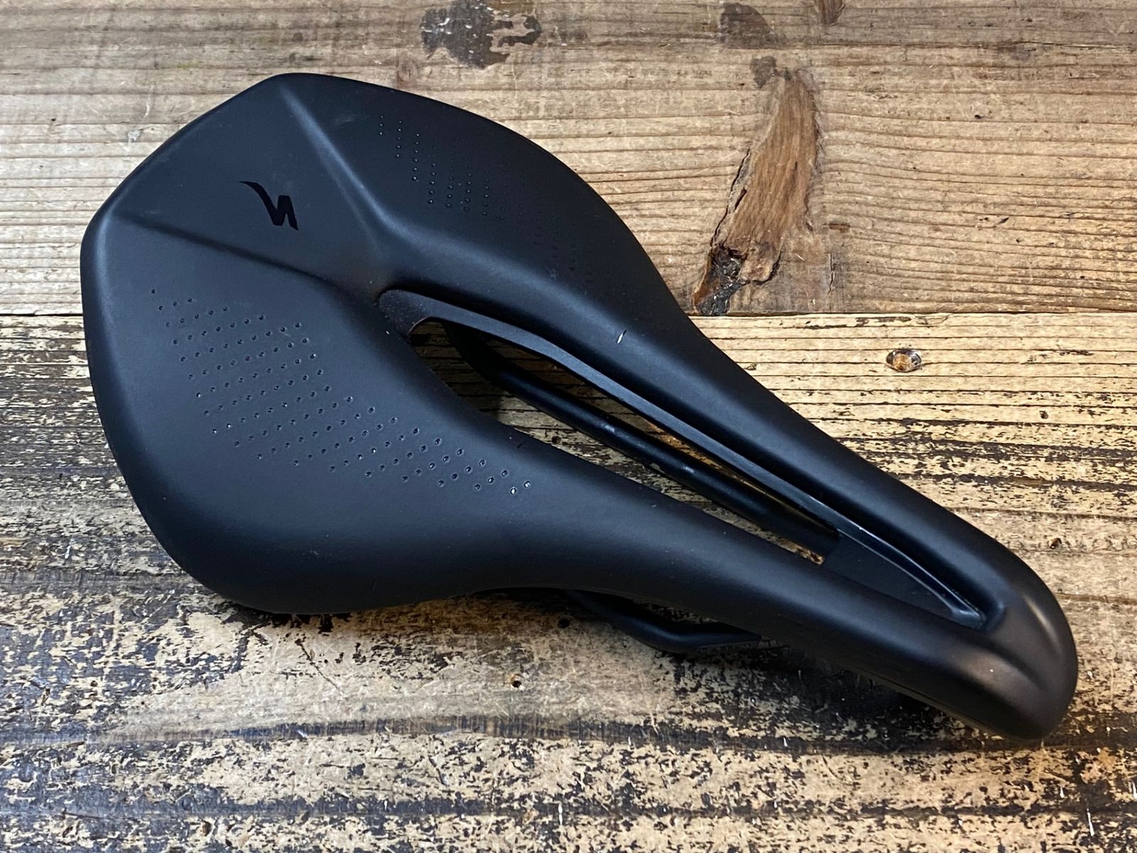 JJ237 スペシャライズド SPECIALIZED POWER EXPERT サドル 黒 143mm HOLLOW Ti