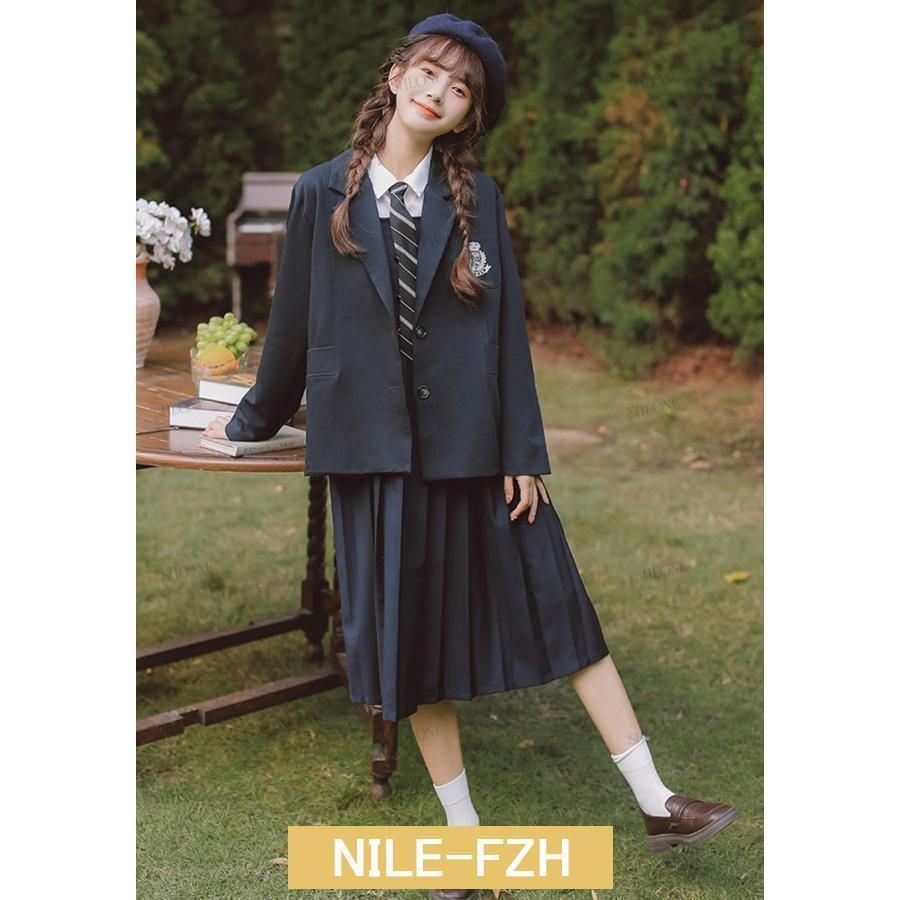 なんちゃって制服