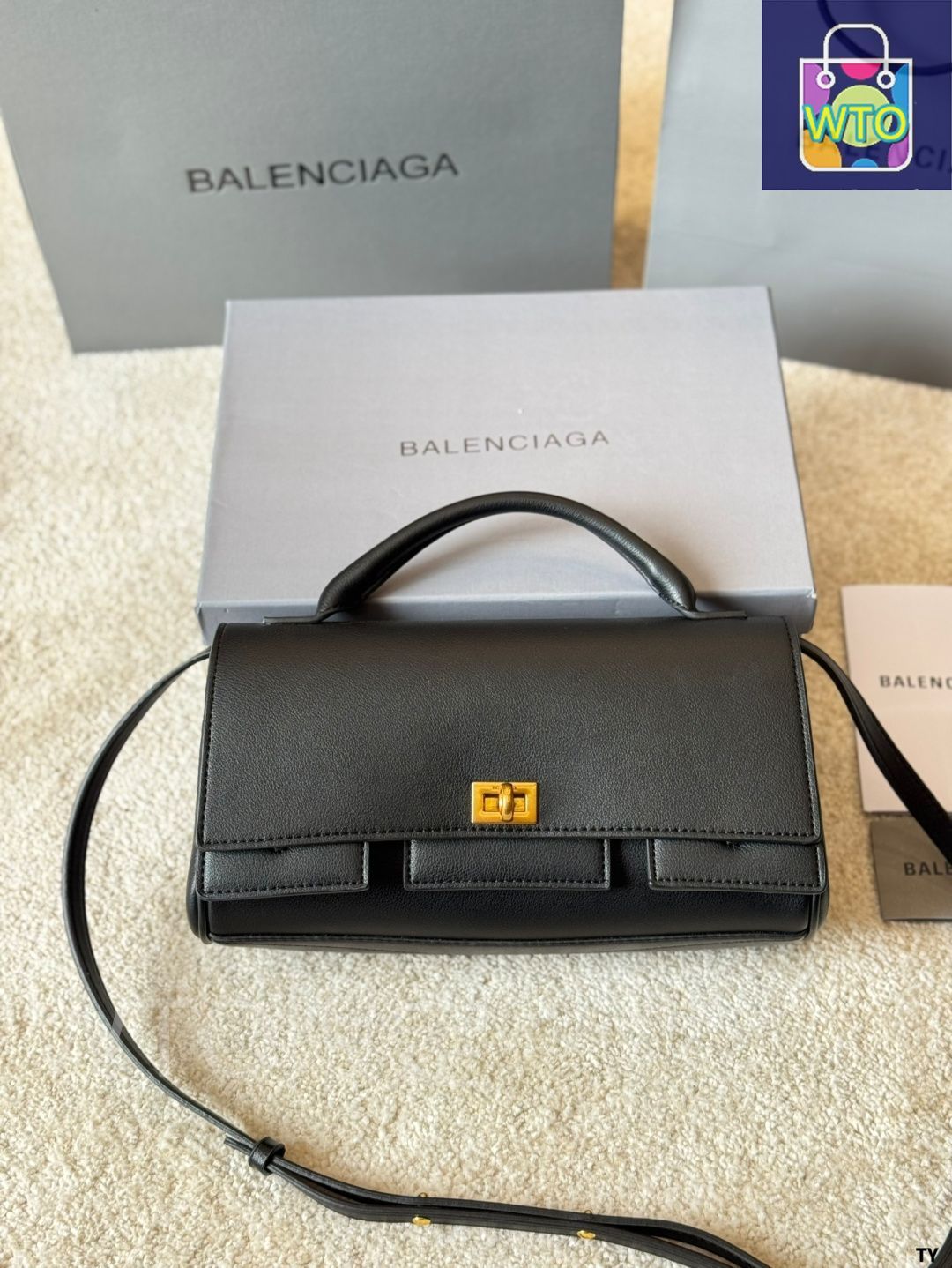 BALENCIAGA バレンシアガ BEL AIR ハンドバッグ クラッチ 関税込 今日特価】BALENCIAGA Belair Clutch Bag・バレンシアガ ベレア