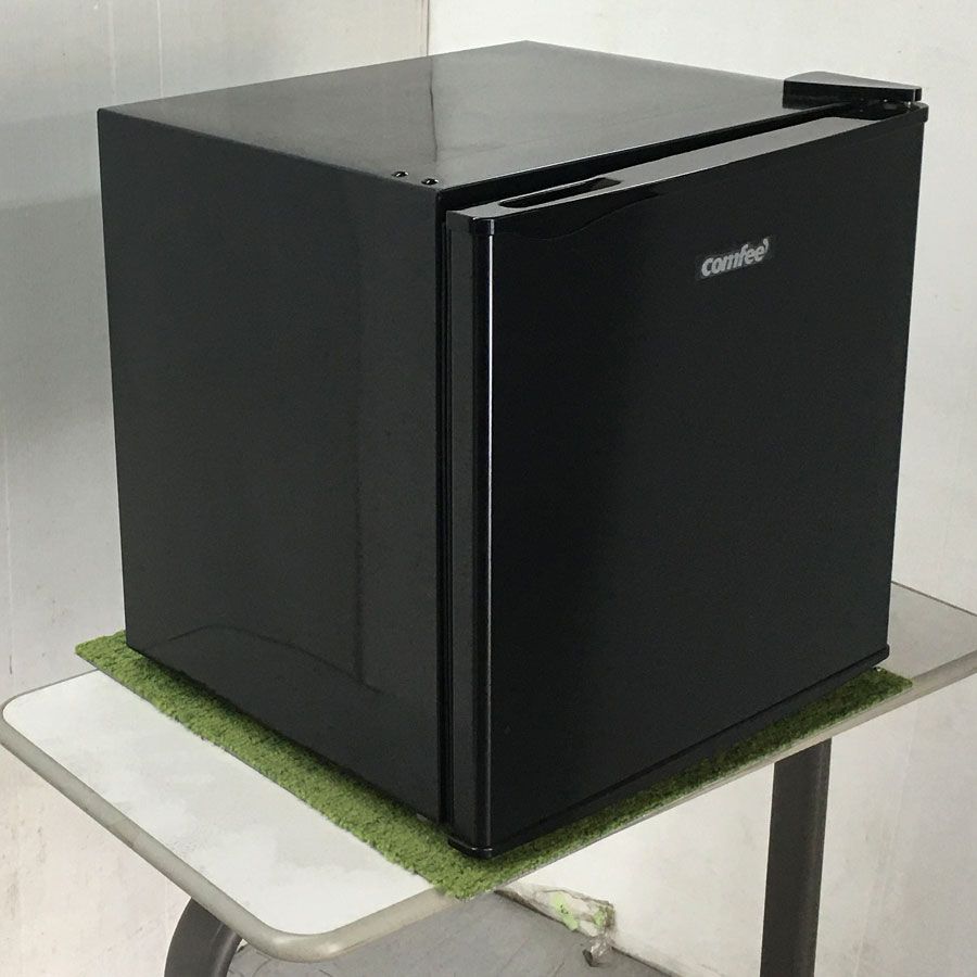 comfee RCD45BL(E) 45L ブラック　新品未使用品 Amazon | COMFEE' 冷蔵庫 45L 右開き ブラック RCD45BL(E