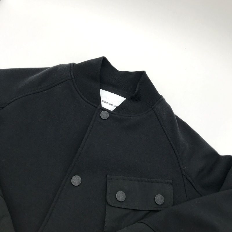 若者に人気のブランド MOUNTAINEERING WHITE 23AW 美品 バーシティジャケット ジャケット・アウター