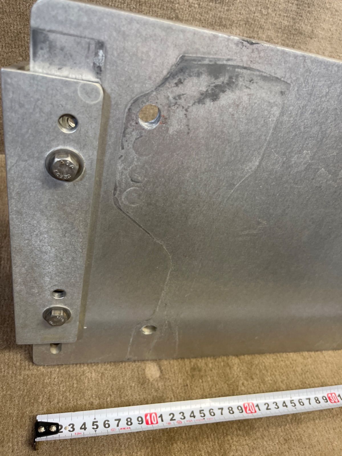 上下に2inchスライド調整 40HP