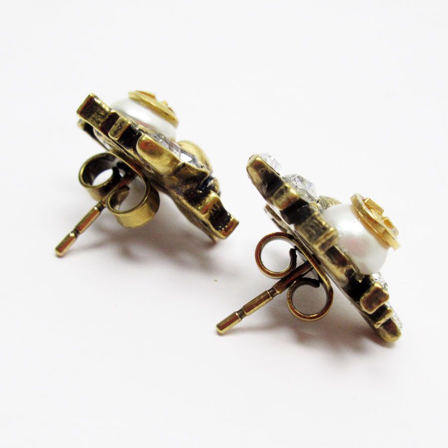 グッチ GUCCI ピアス Bee ハチ - メルカリ