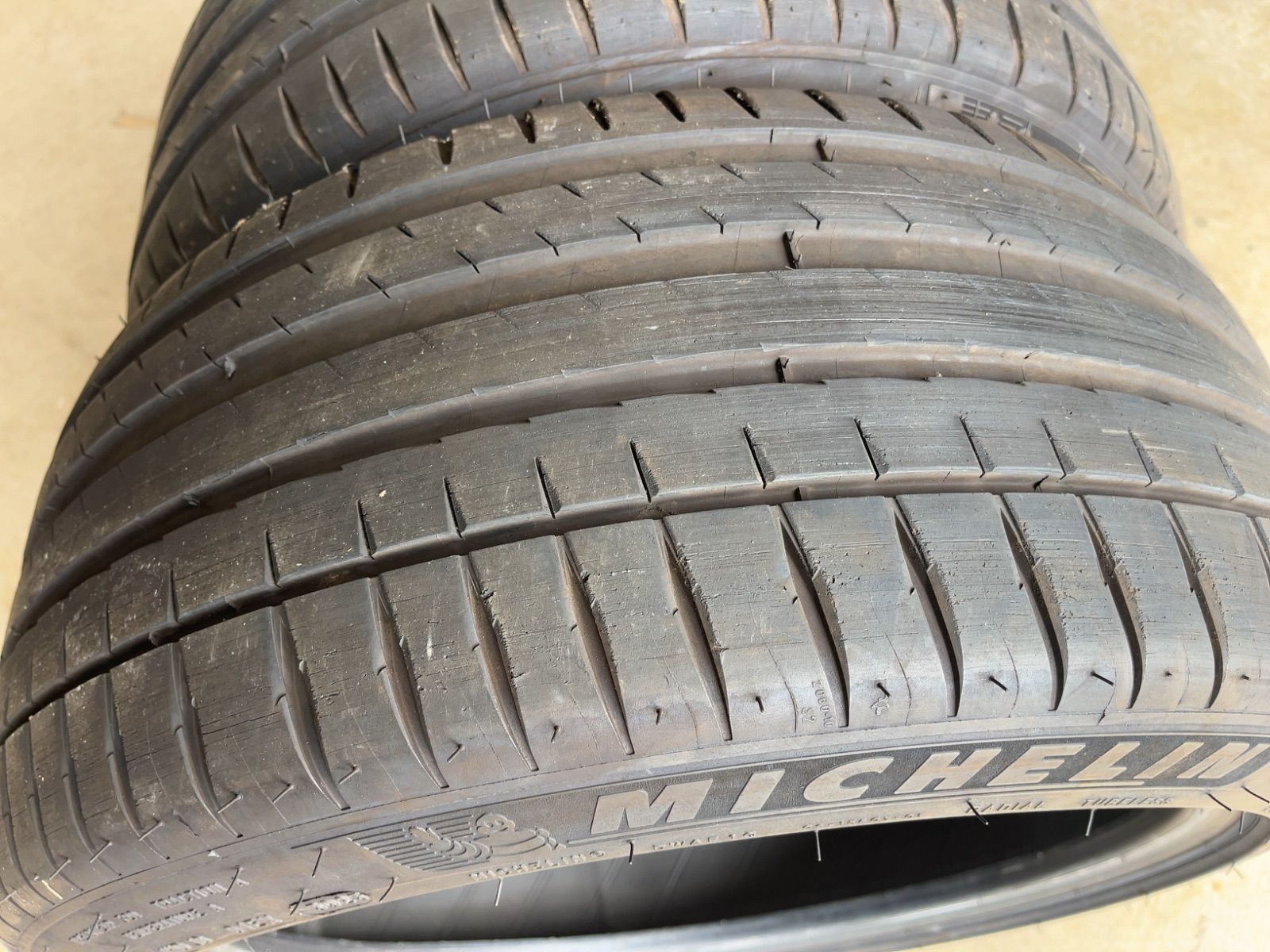 ミシュラン PS4 ランフラット 255 40 18 2本 製