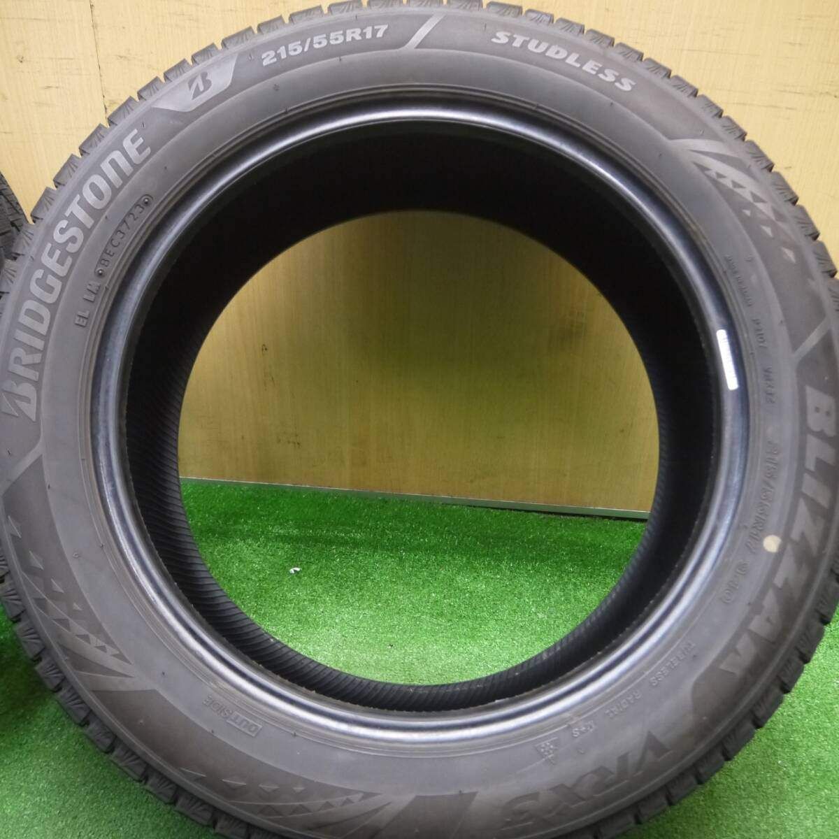 お買い得　トヨタ純正アルミ　バリ溝　スタッドレスブリヂストン215/55/R17 ECO FORME クラウンロイヤル レクサスES HS マークX カムリ等 17インチ