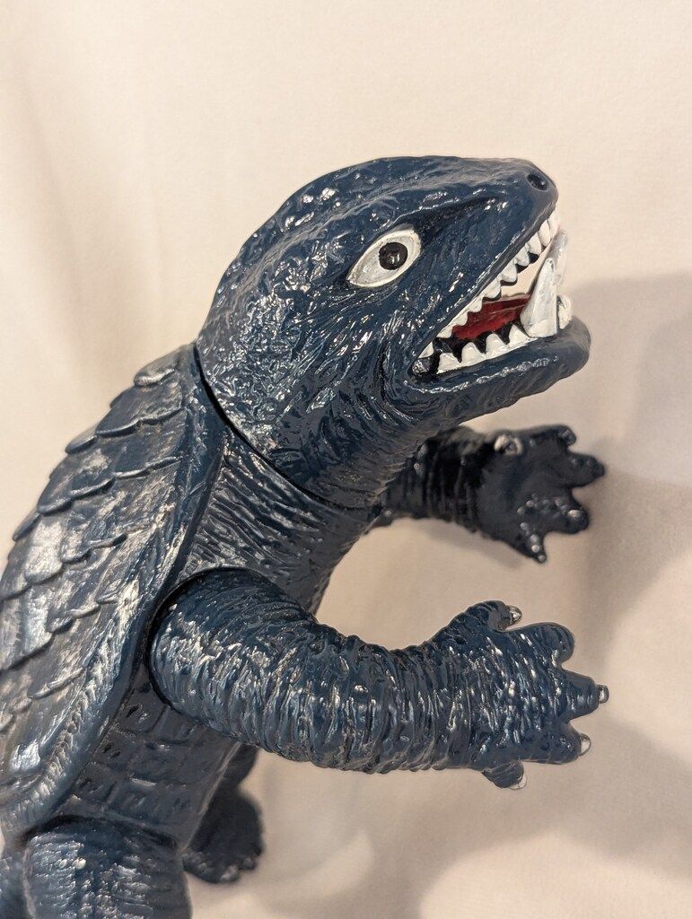 マルサン　日東ガメラ マルサン 日東の怪獣シリーズ ガメラ 紺色成型/銀塗装 黒白目 2025年