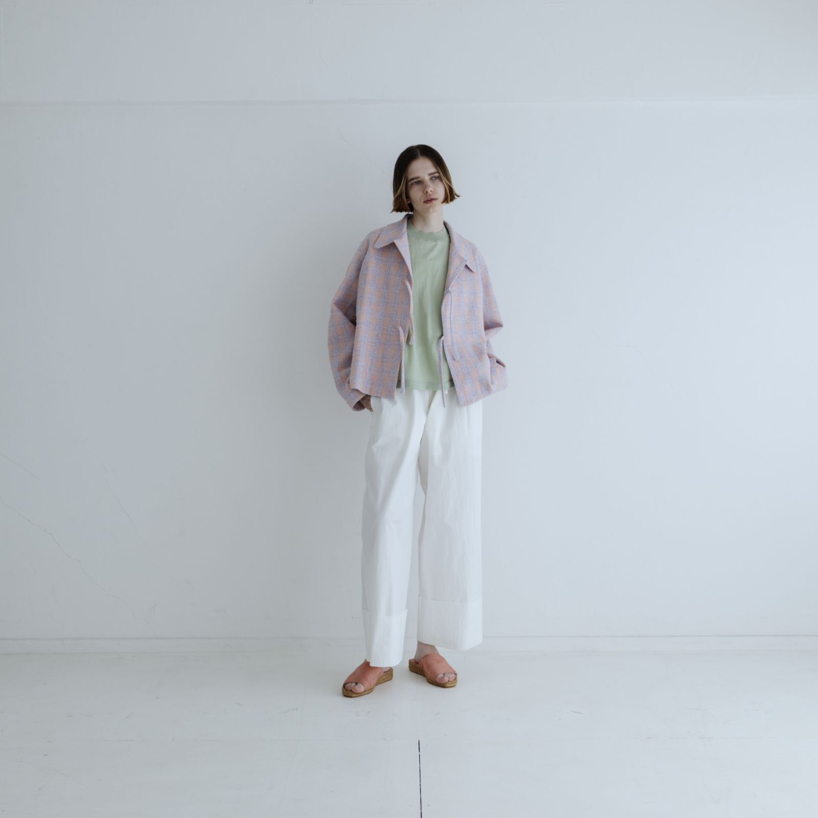KNIT SLEEVELESS