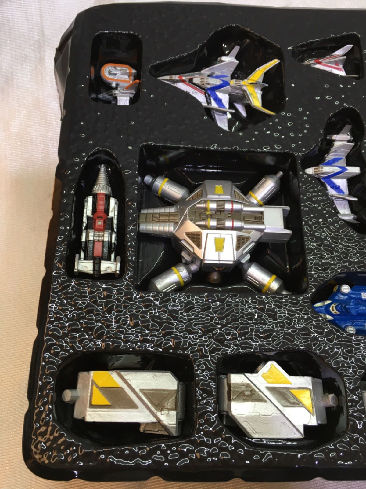 訳あり】出撃！！ ウルトラメカセレクションⅣ スーパーガッツメカ大全