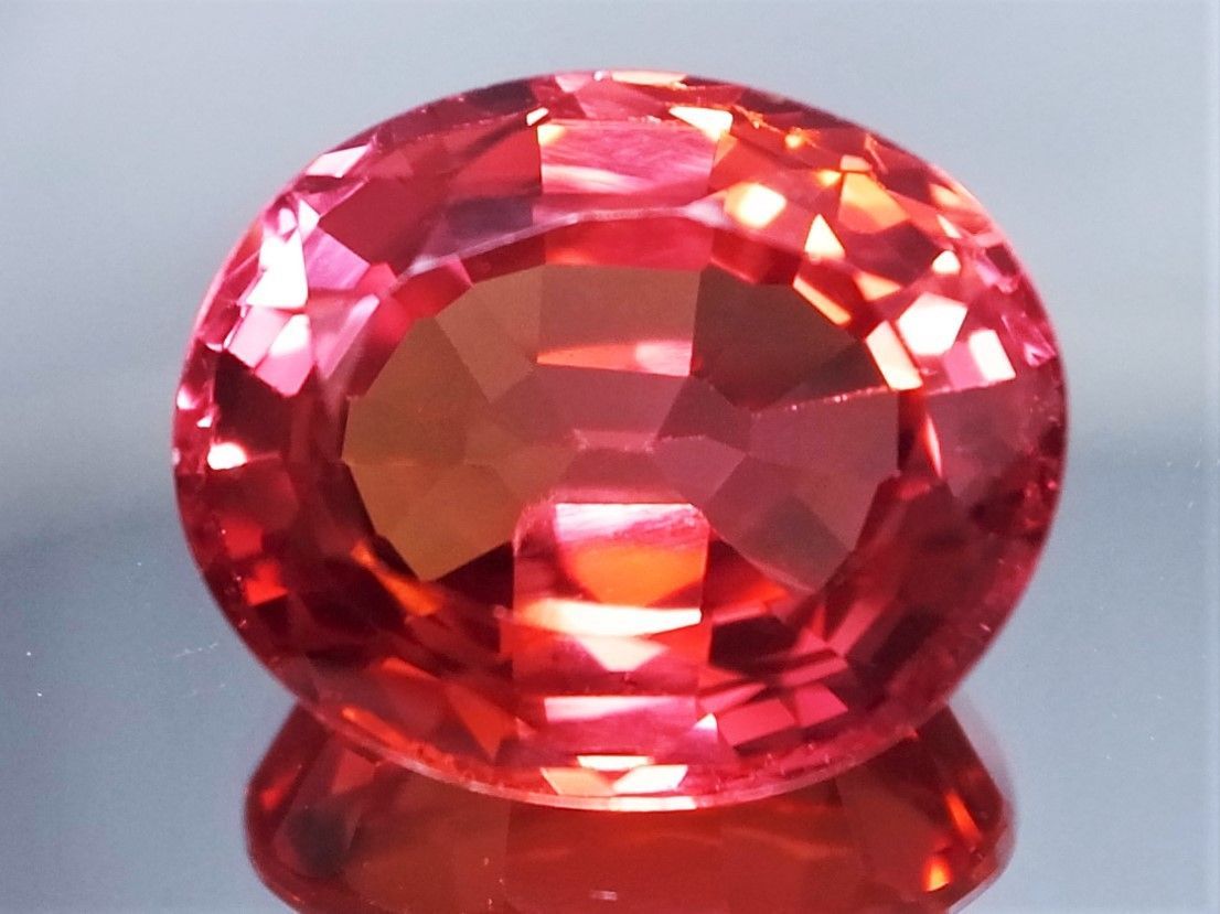 １５．６４ct☆極上品質 ☆パパラチアサファイヤ 合成コランダム ・変色効果有 - メルカリ