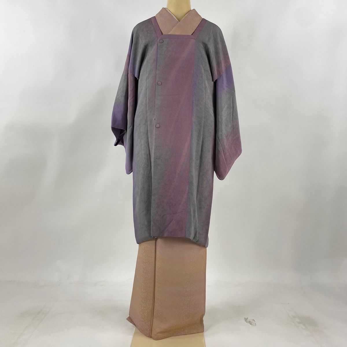 道行 身丈101cm 裄丈62.5cm S 和装コート 落款 ぼかし柄 縮緬 紫 正絹  