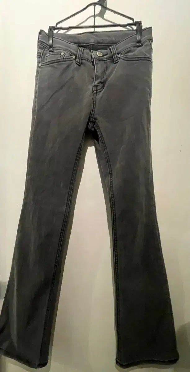 Kindame カインダミ 骨盤パッドデニム ウォッシングブーツカット Kindame カインダミ 骨盤パッド デニム ブーツカット 韓国