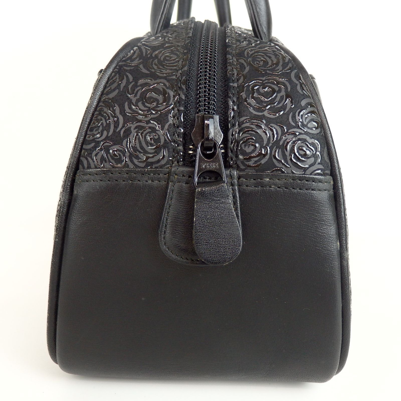 美品 印傳屋 ルミドーレ ローズ柄 バラ ハンドバッグ ターンロック 黒 保存袋 美品 印傳屋 ルミドーレ ローズ柄 バラ ハンドバッグ ターン