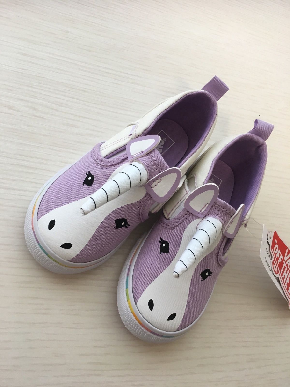 アメリカ買付】VANS KIDS ユニコーン スリッポン - メルカリ