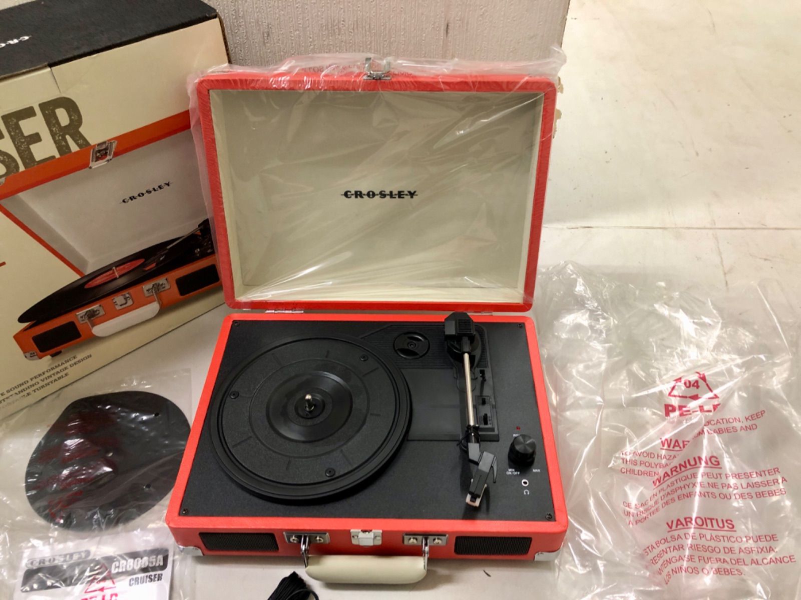 未使用Crosley CRUISERポータブルレコードプレイヤー ターンテーブル-