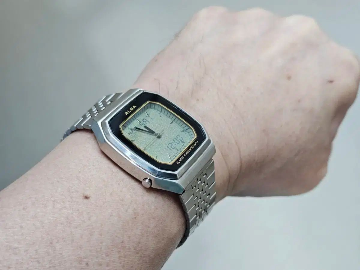 SEIKO(セイコー) ヴィンテージ ALBA デュプレックス LED