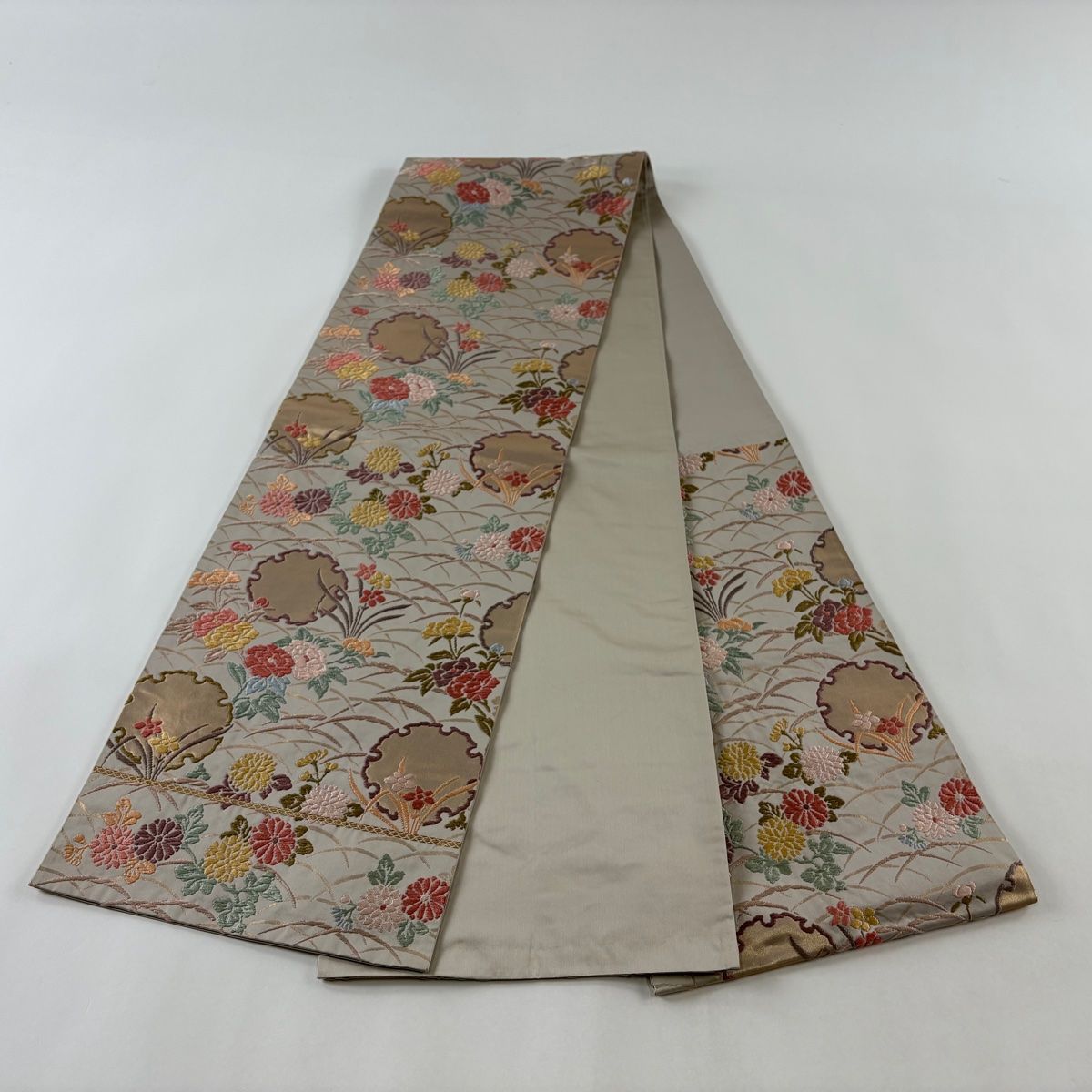 袋帯 秀品 雪輪 草花 唐織 箔 灰茶 六通 正絹 【中古】 - メルカリ