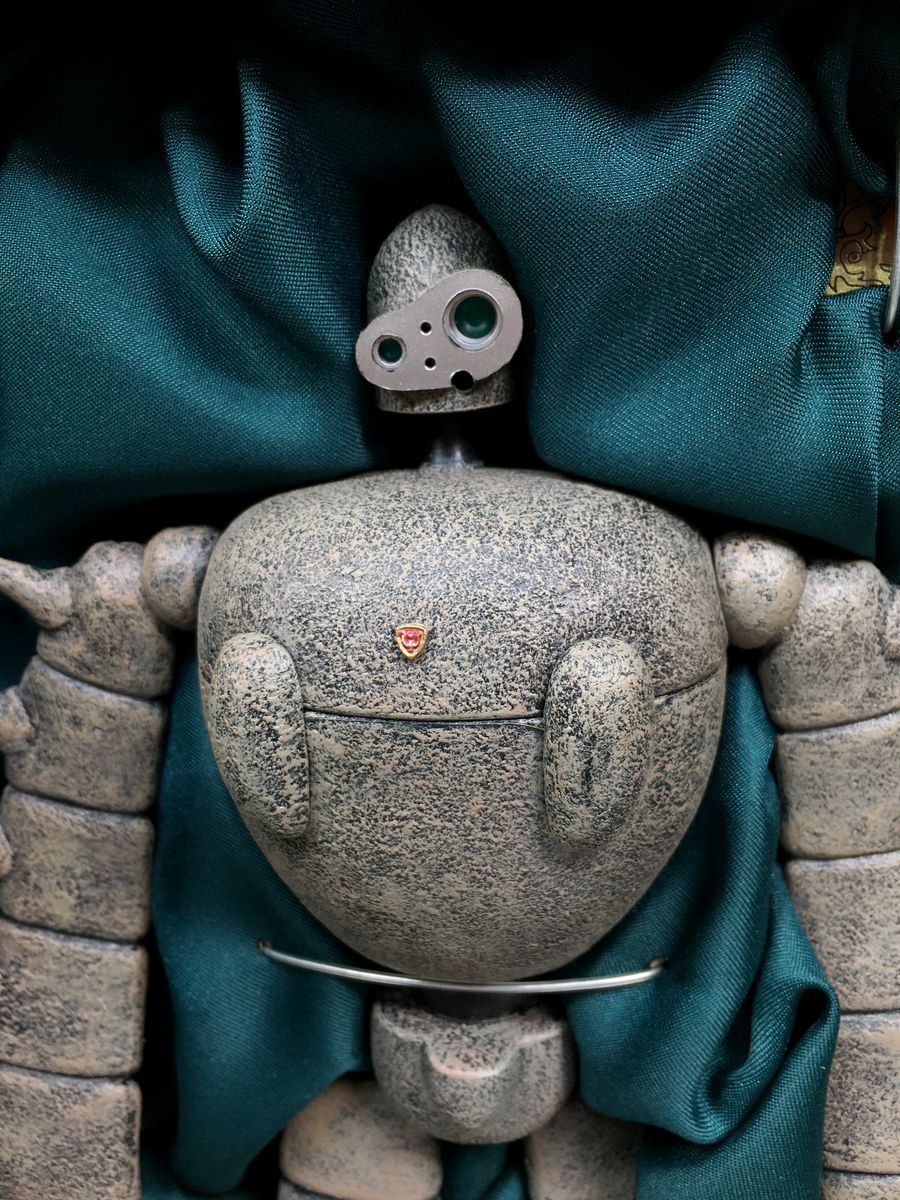 2025，お得】 天空の城ラピュタ ロボット兵DXフィギュア COMINICA版