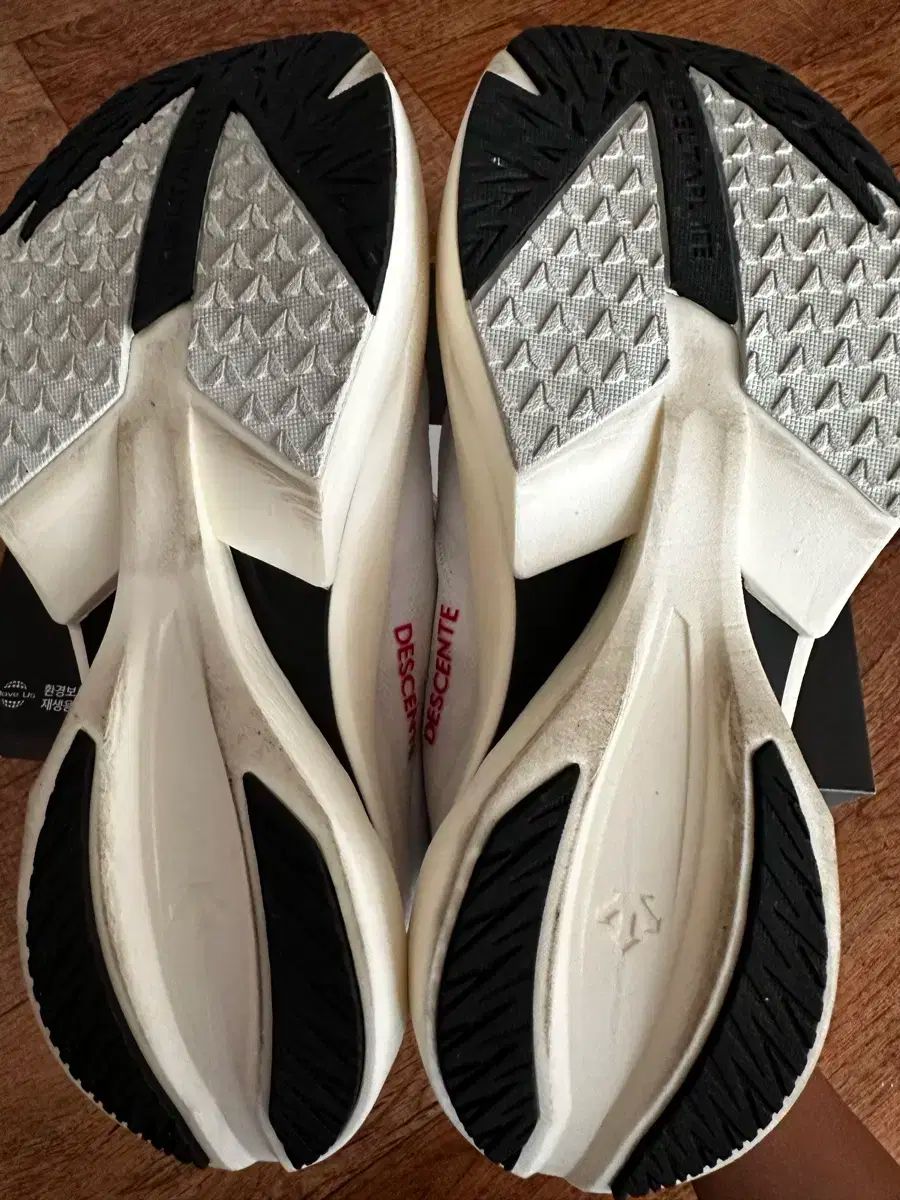 デサント デルタ プロ EXP V2 白 265 OLIVEOS_COM_TR