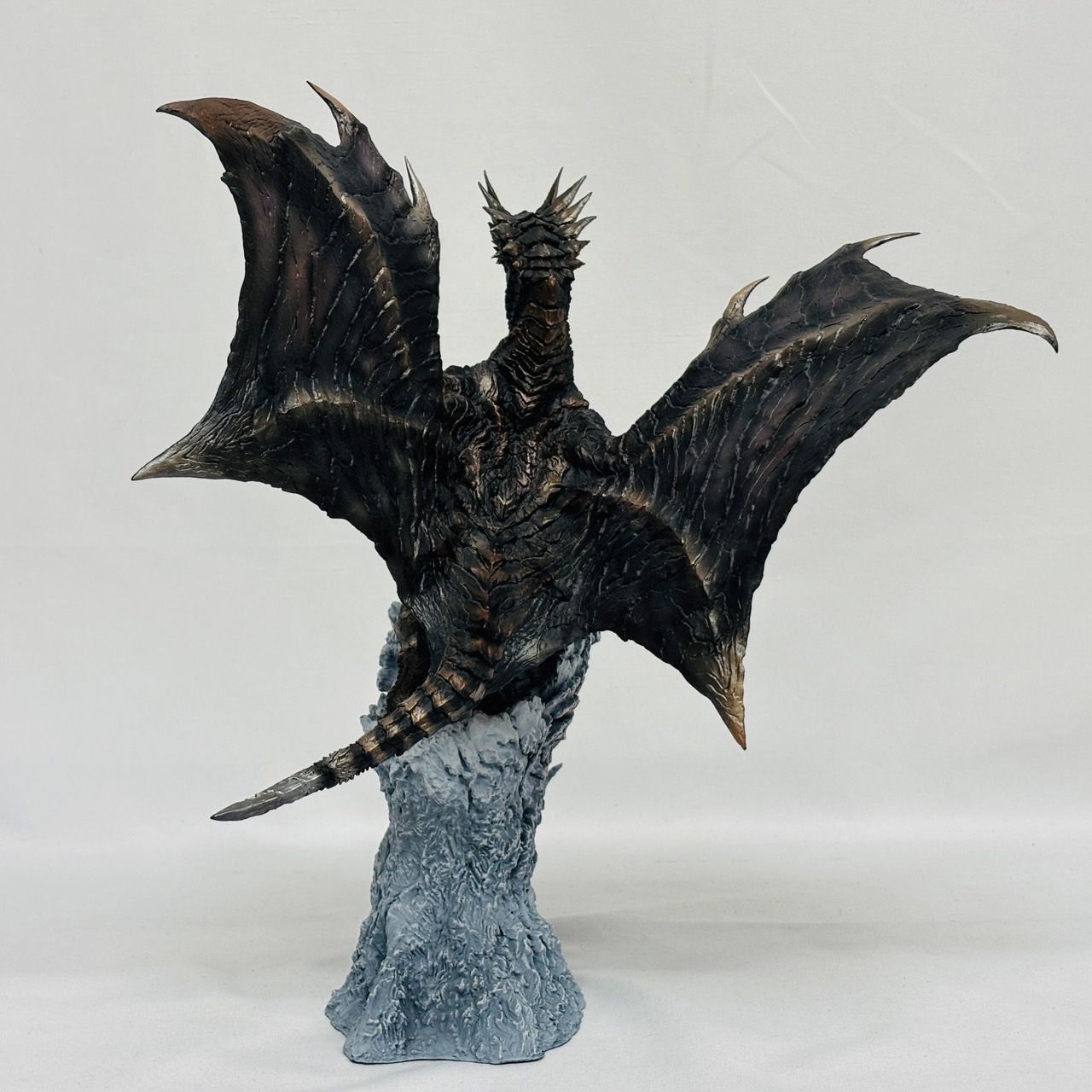 CAPCOM Monster Hunter クシャルダオラフィギュア イーカプコン |モンスターハンター カプコンフィギュアビルダー
