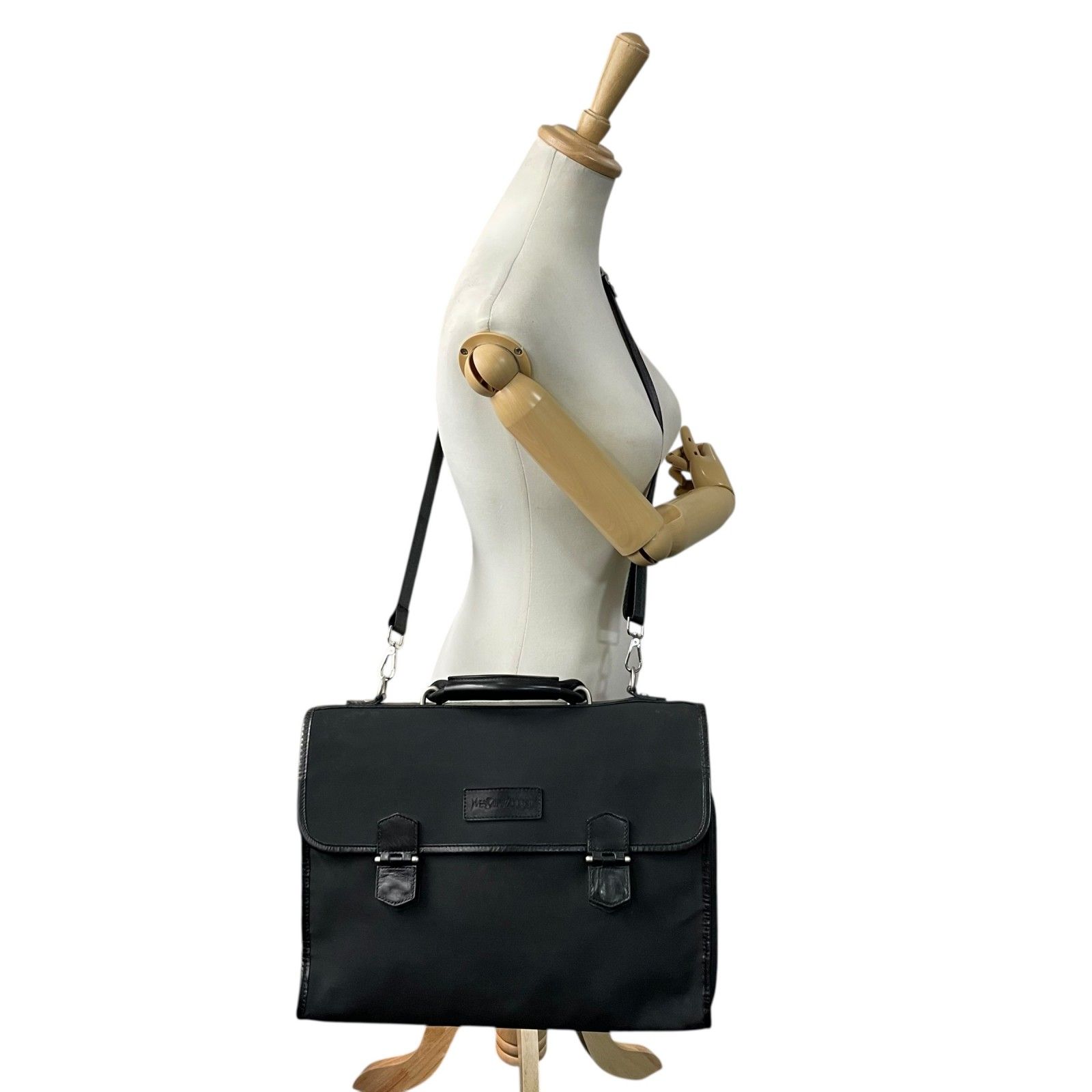 イヴサンローラン YVES