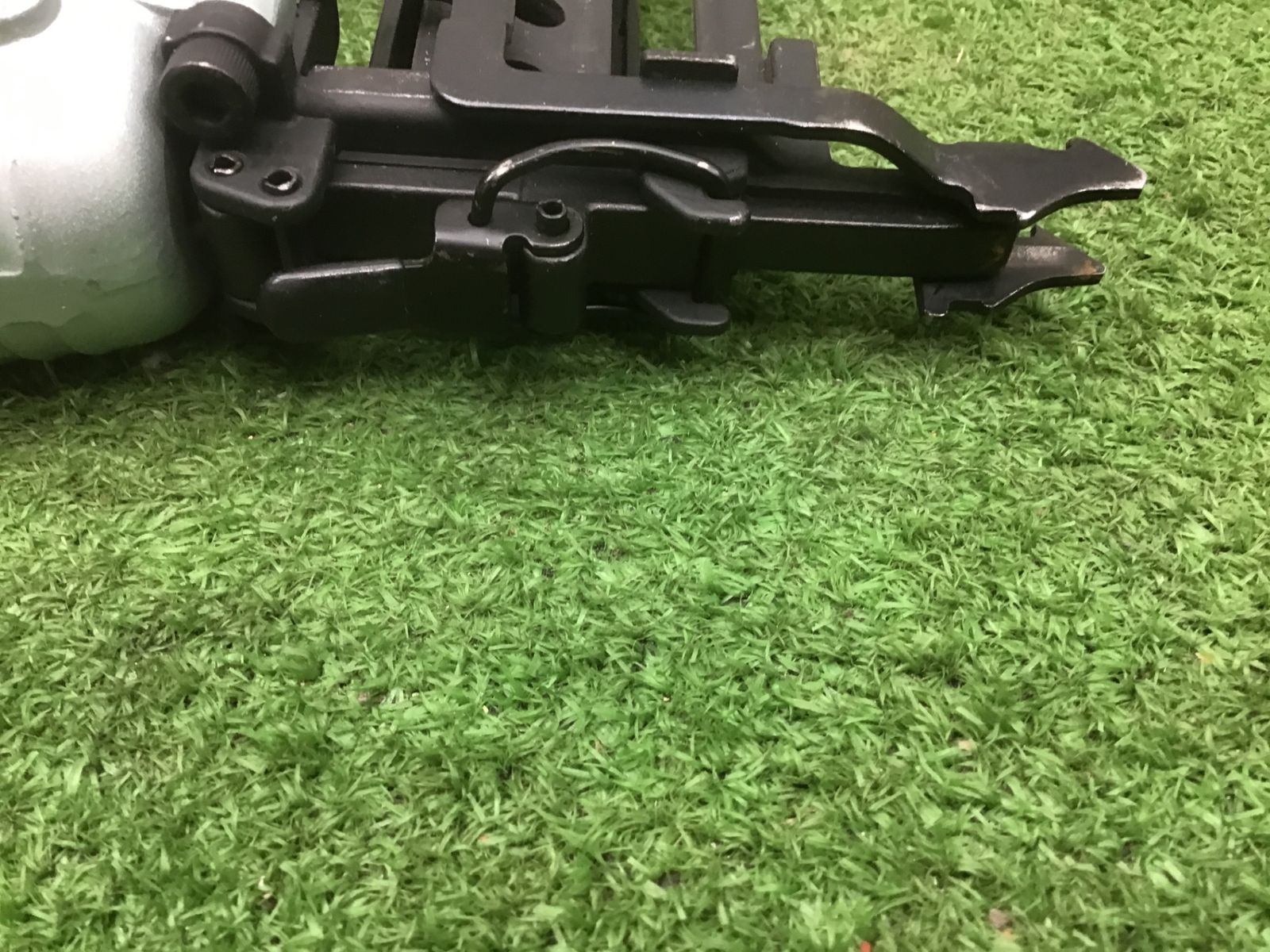 送料無料 動作品 △日立 HITACHI 常圧フロアタッカー N3804AB3 S △アクトツール富山店△Ｃ