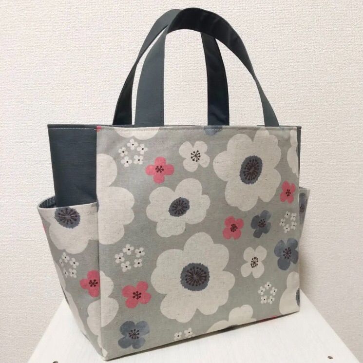 November graphic バッグ　ハンドメイド COLORFUL DAYS】バイカラースケッチトートバッグ(バッグ・エコ
