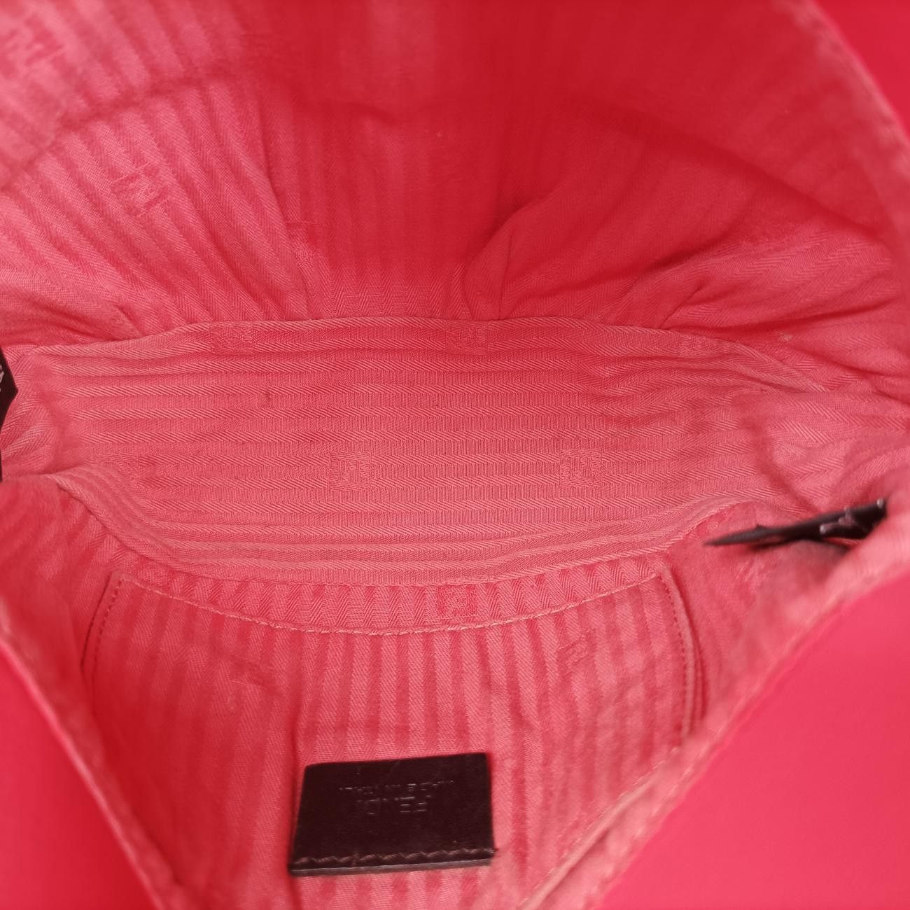 フェンディFendiフェンディスタ