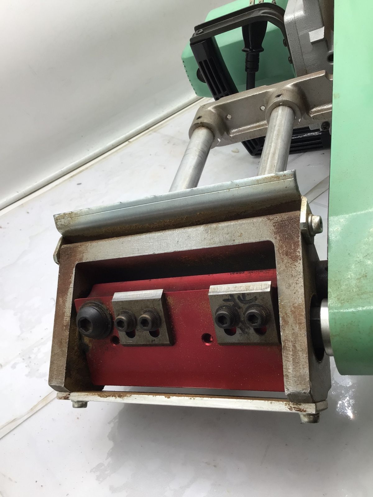 品数豊富。 品 松井鉄工所 136mm丸太はつり機 LS-101 ITHZNPEY1S78 エコツール笠寺店 M02 激安で高品質＆送料無料！