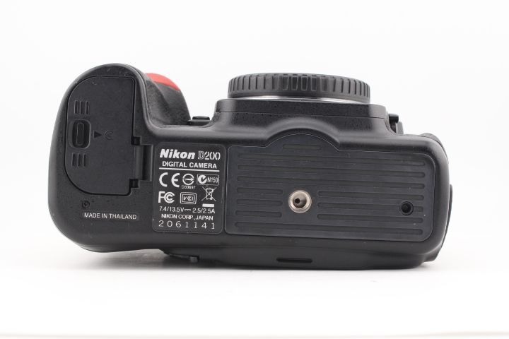 ☆極上品☆《ショット数32,117回 》NIKON ニコン D200 ボディ