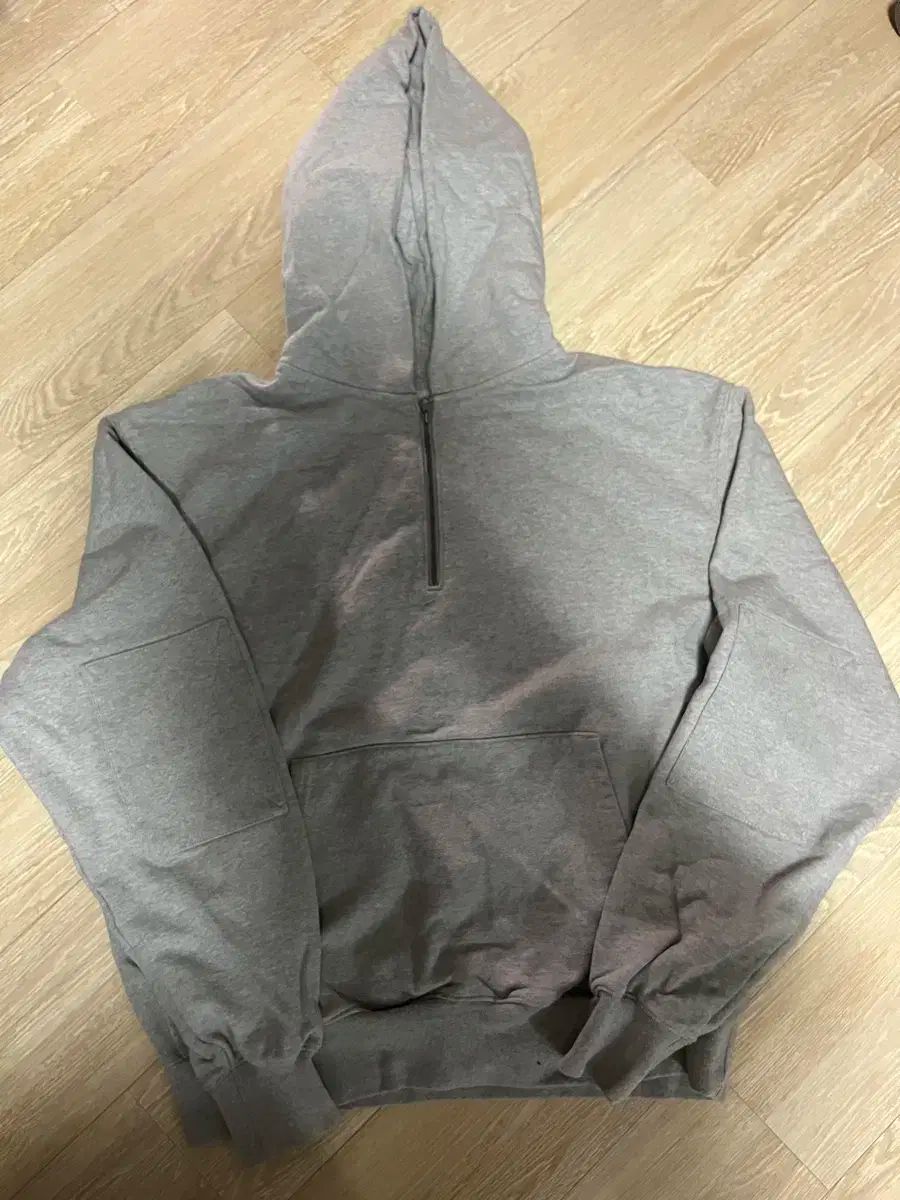 私たち自身 ハーフ ジップアップ フーディー グレー 1