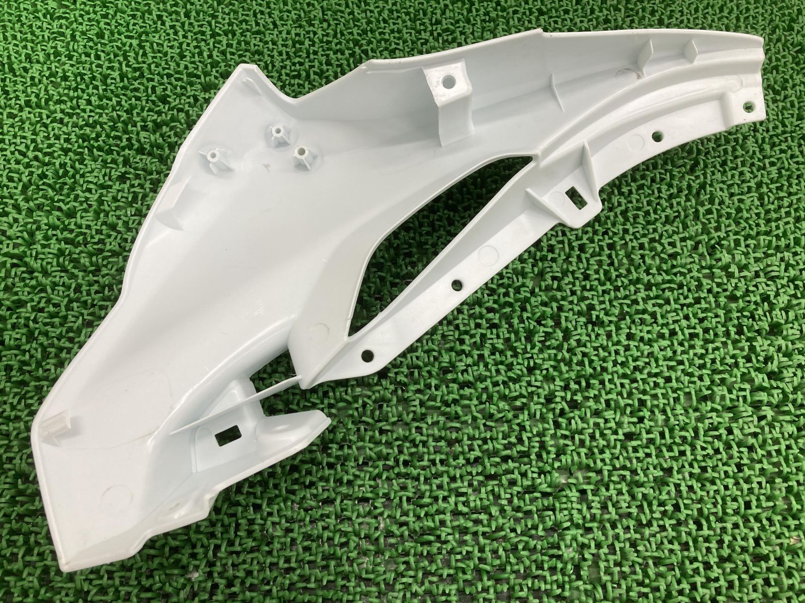 TZR50ノーマルタイプアッパーカウル FRP製 TZR50R 4EU ノーマル