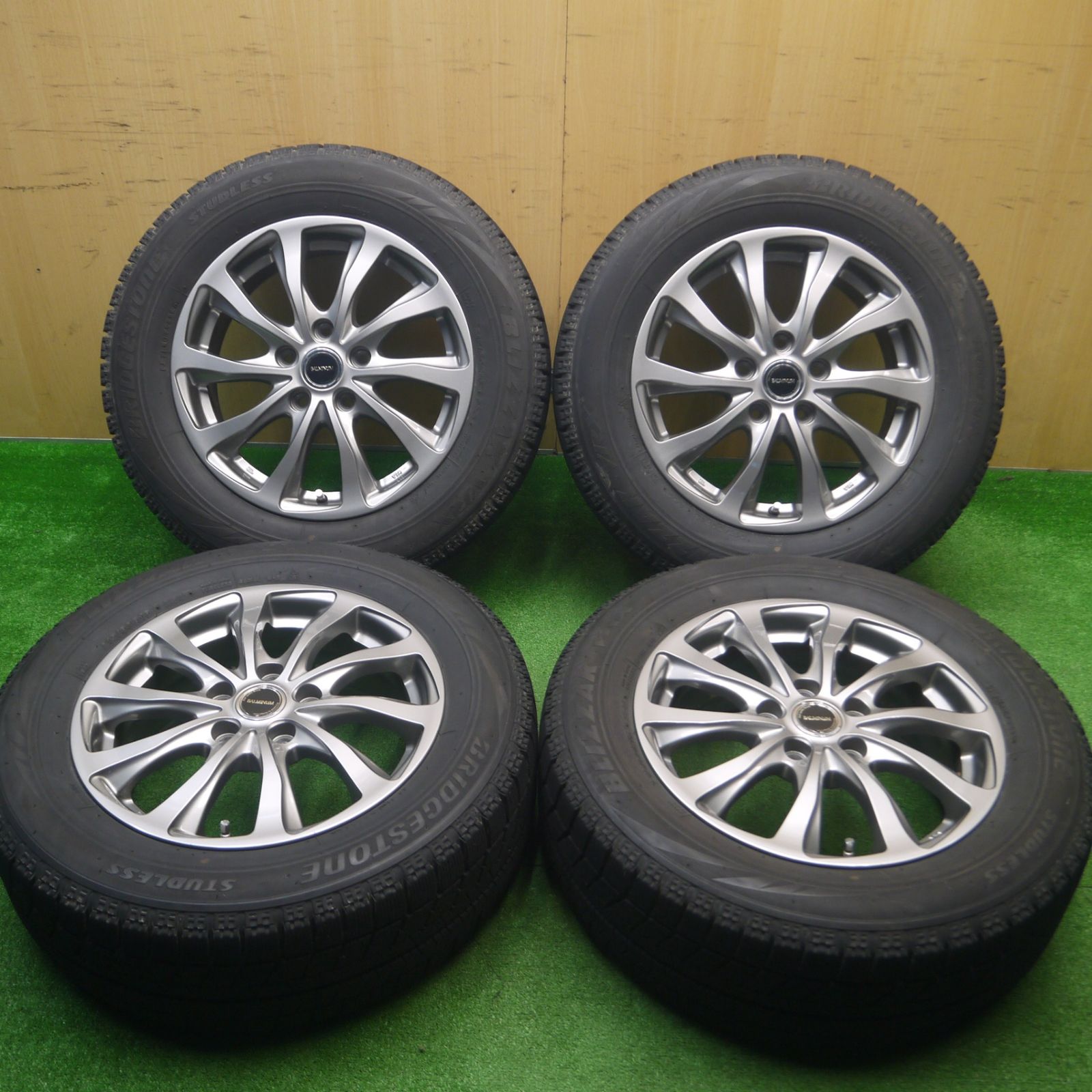 道内送料無料❗️215/60/16冬タイヤ☆ ブリヂストンVRX2バリ山 道内送料無料❗️215/60/16冬タイヤ☆ブリジストンVRX2バリ山 道内送料