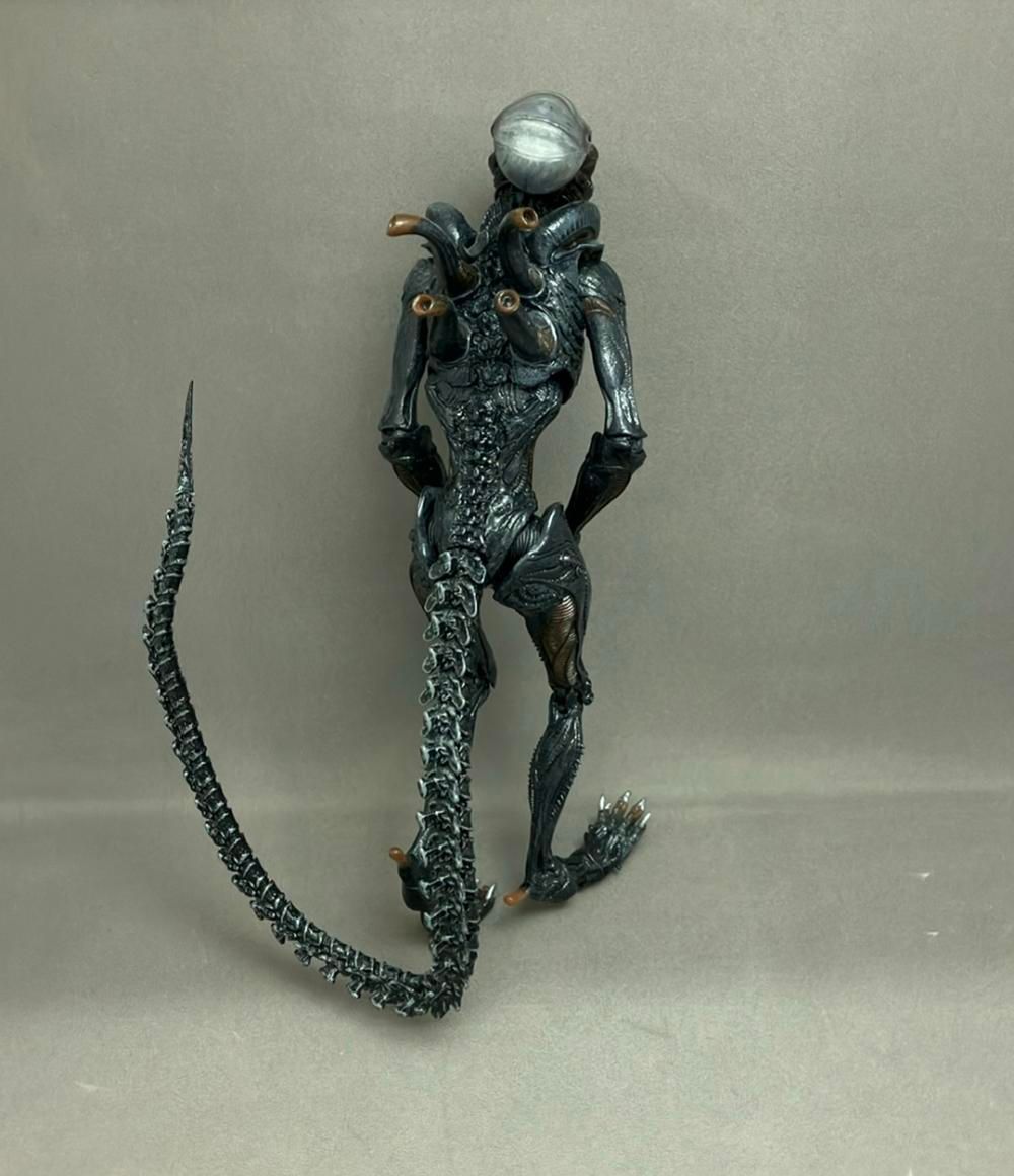 フィギュア NECA ネカ ALIEN ROMULUS エイリアン ロムルス スコーチド