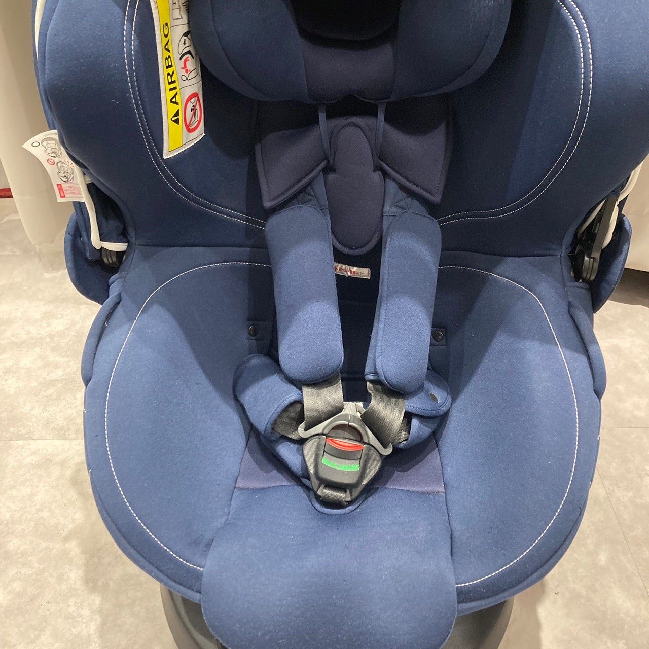 直接引取り限定。エールベベ クルット4Oui チャイルドシート ISOFIX-