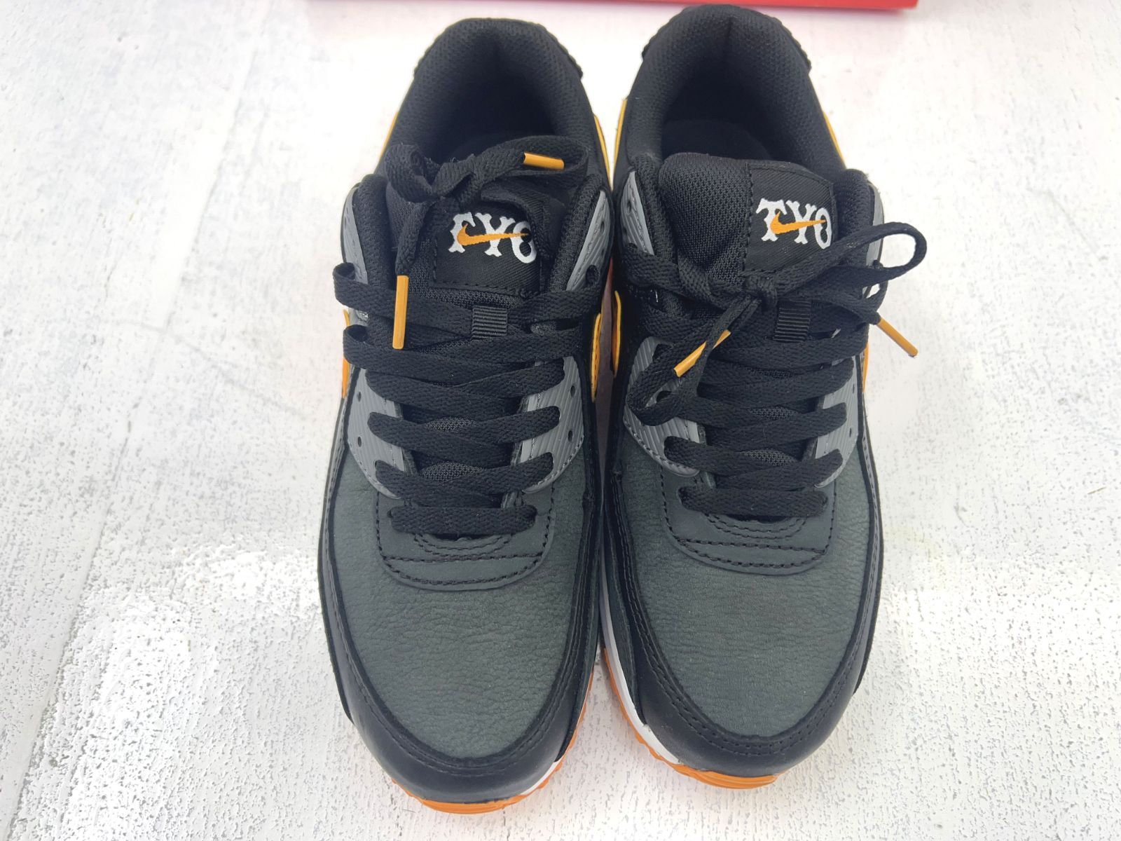 Nike Air Max 90×TOKYO GIANTS ナイキ27.5㎝ ナイキ エア マックス 90 TOKYO GIANTS発売 | 読売ジャイアンツ