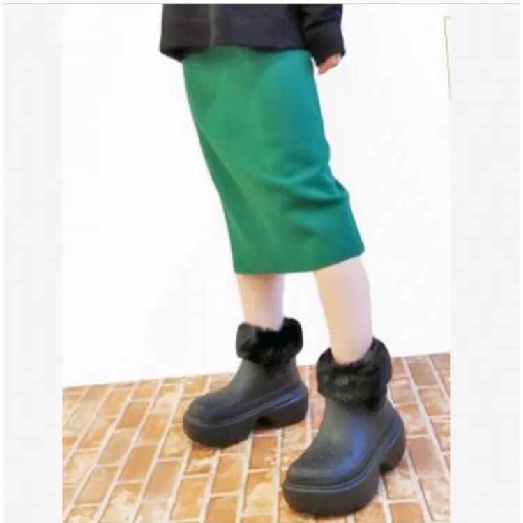 crocs Stomp Lined Boot 23〜23.5㎝ - メルカリ